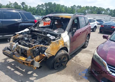 2018 Subaru Forester 2.5I Premium из США, поврежденный, VIN JF2SJAGC5JH523529